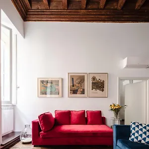 https://yoursuiterome.it-romehotels.com